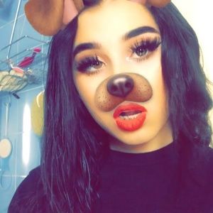 Meet your Posher, Kyia